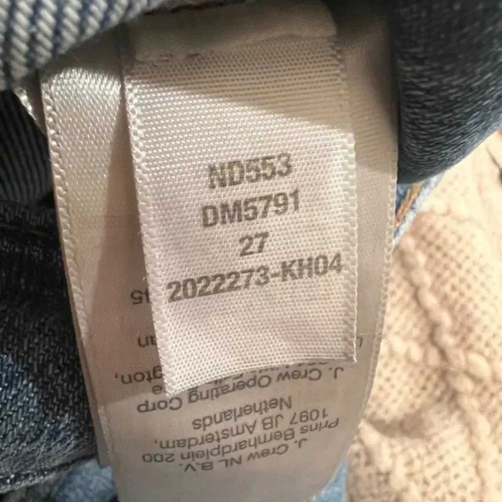 MADEWELL Cali Demi-Boot Jeans in Dorrance Wash: Kick Out Crop - Picture 9 of 10
